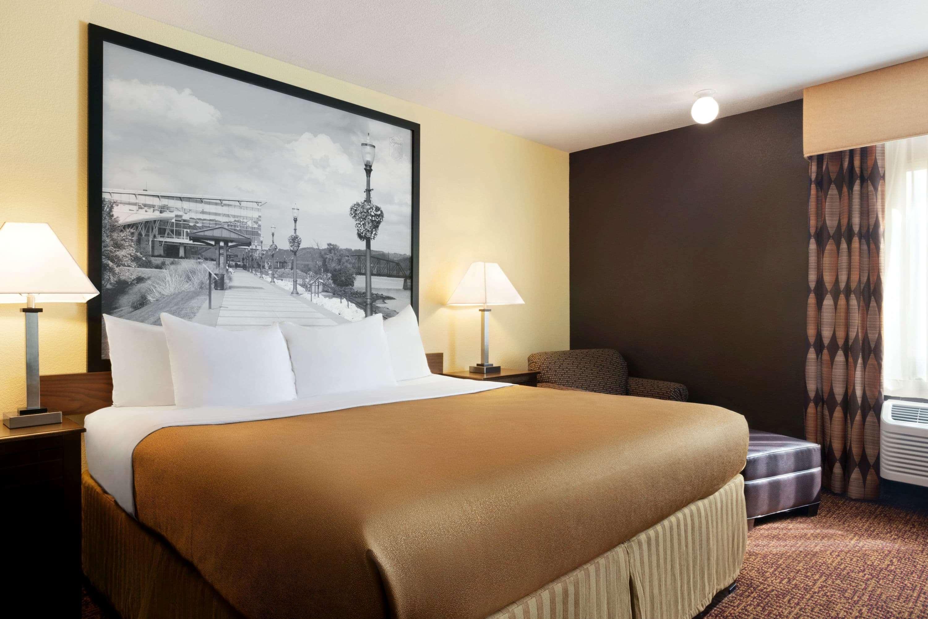 ซูเปอร์ 8 บาย วินด์แฮม เดสโมนส์ Hotel ดิมอยน์ ภายนอก รูปภาพ
